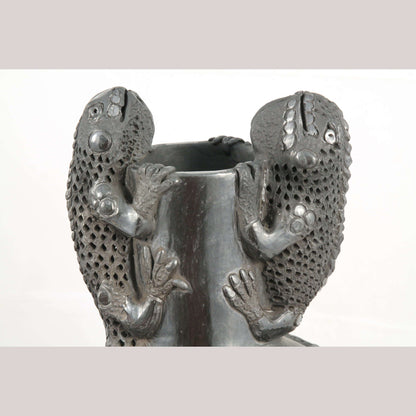 Lg Black Ceramic/Pottery Jar w 2 Iguanas Mexican Fine Folk Art Oaxaca Wood Stand
