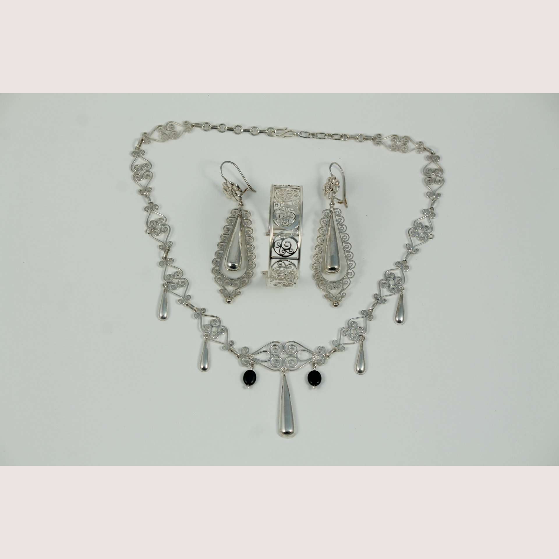 Silver Filigree Necklace Earrings Set with Smoky Quartz – Vijayshree Sovani  Designs